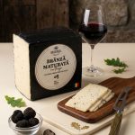 Brânză maturată cu trufe